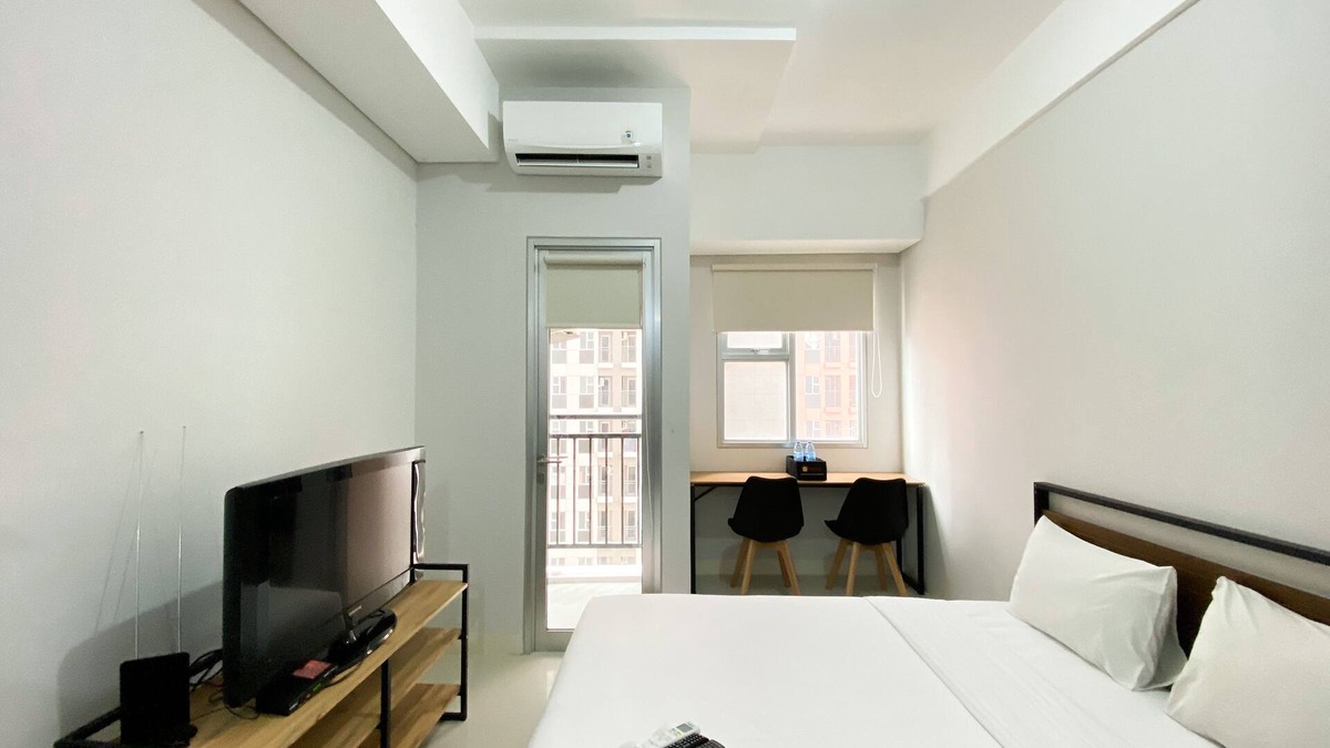 Bekasi Timur Apartment | Chic And Cozy Studio Apartment At Transpark Juanda Bekasi