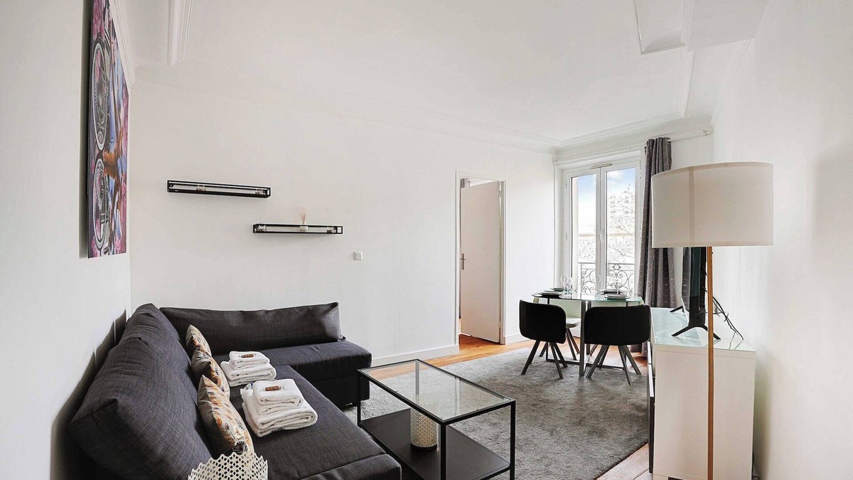 Saint-Ouen Apartment | Chic apartment - 1BR/4P - Next to Paris