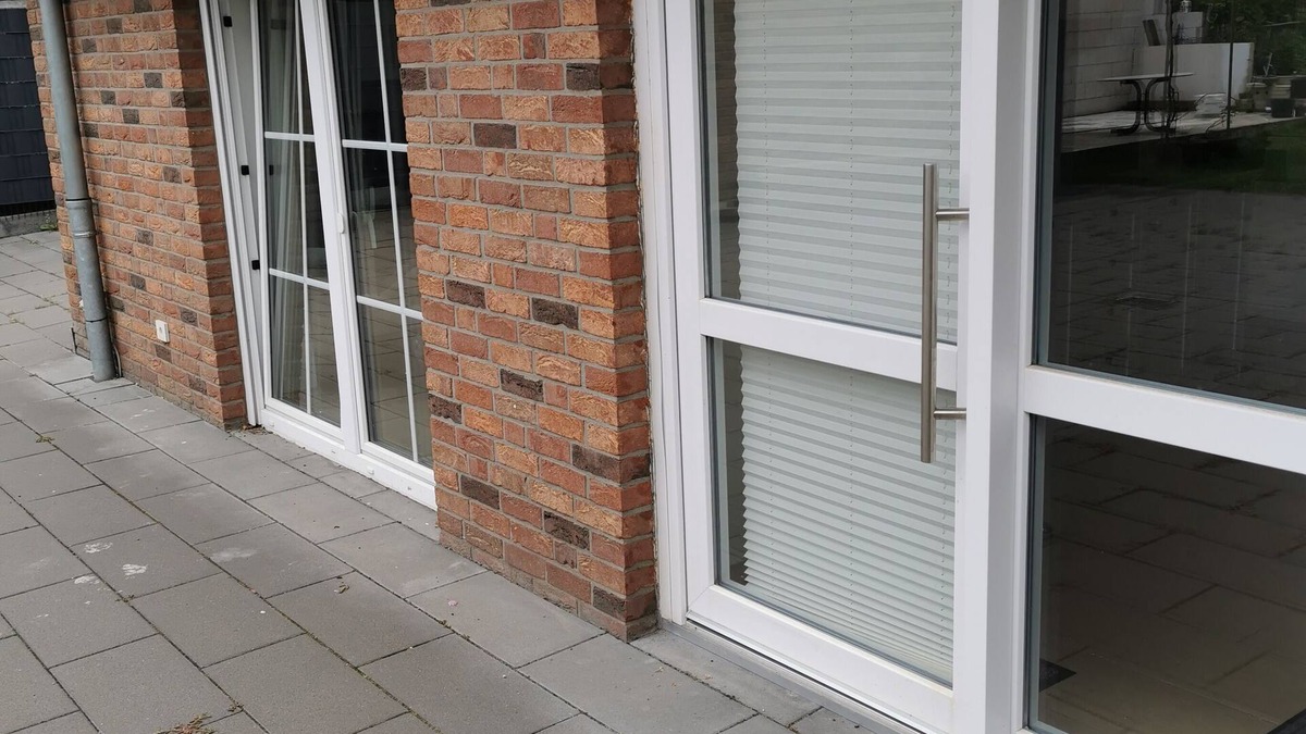 Krefeld Apartment | Chic apartment opposite Helios clinics/5 min walk to Krefeld University of Applied Sciences