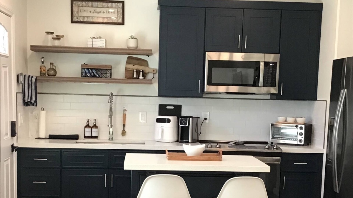 Upland Apartment | Chic apartment with AC and WiFi in fabulous Upland