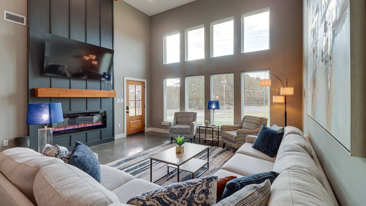 Higden House | Chic Arkansas Retreat w/Patio, Grill & Fire Pit!