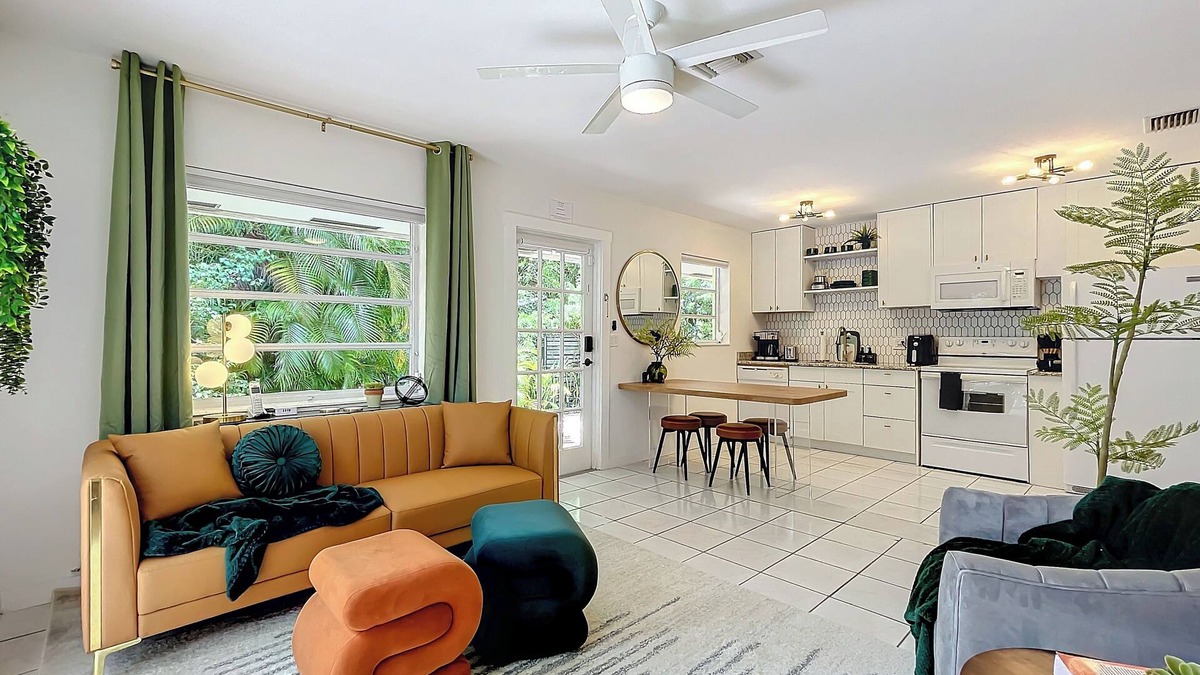 Oakland Park Villa | Chic Boho Paradise: Las Olas
