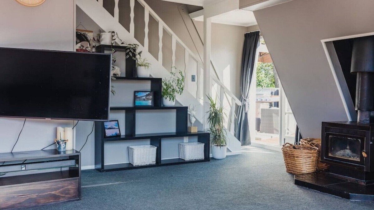 Methven House | Chic Chalet | Pet Friendly