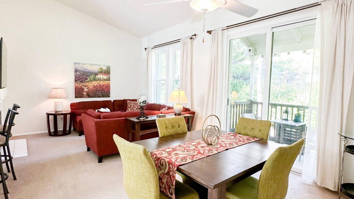 Mission Viejo Condo | Chic Coastal California Condo with WiFi, AC in south Orange County