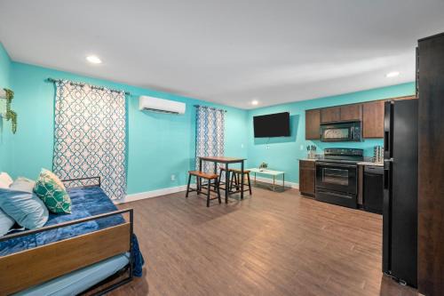 Braeswood Place Apartment | Chic Comfort Near Houston Hotspots