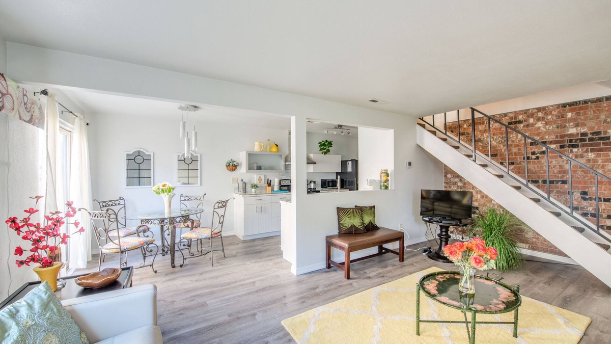 South Boise Village Condo | CHIC CONDO IN PRIME BOISE LOCATION