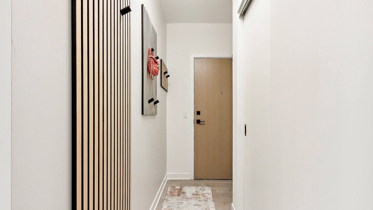 Islington - City Centre West Condo | Chic Condo in Prime Location – Stylish Stay with Easy Access to Everything!