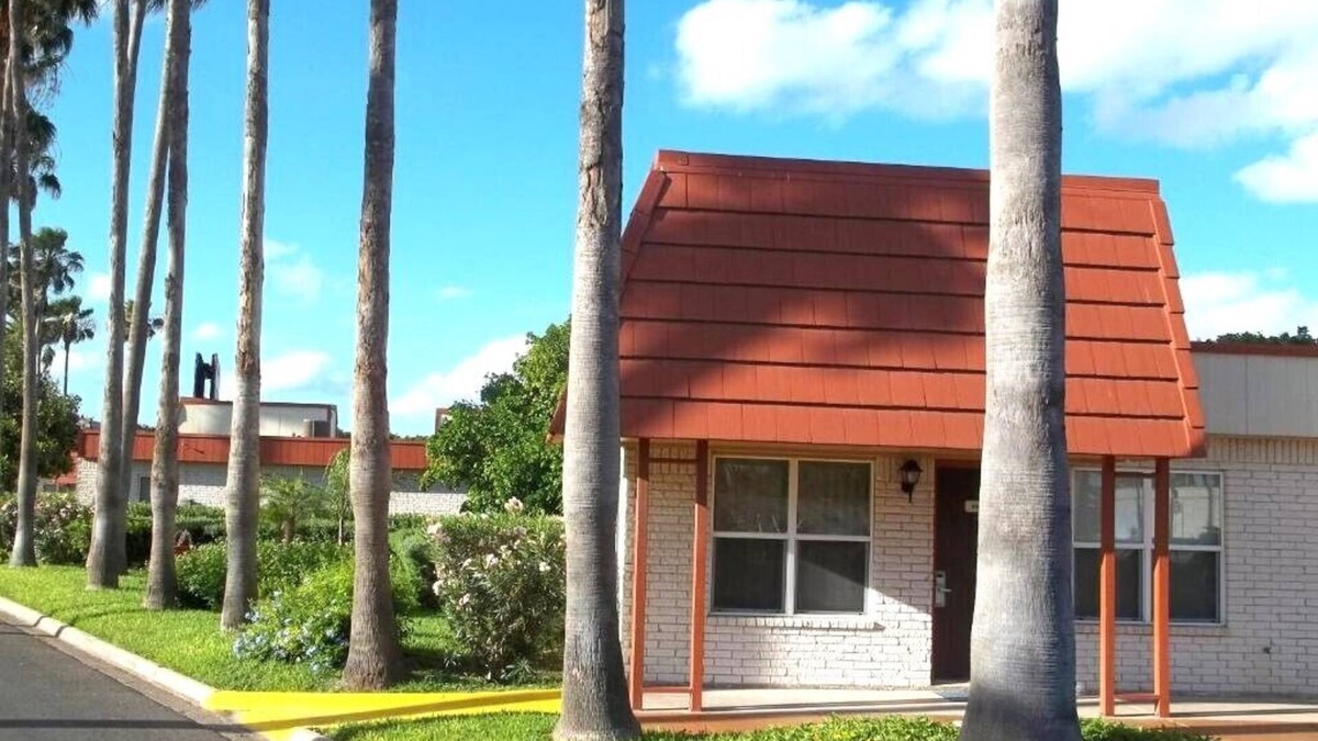 Donna Apartment | Chic corporate apartment in the Mid Rio Grande Valley