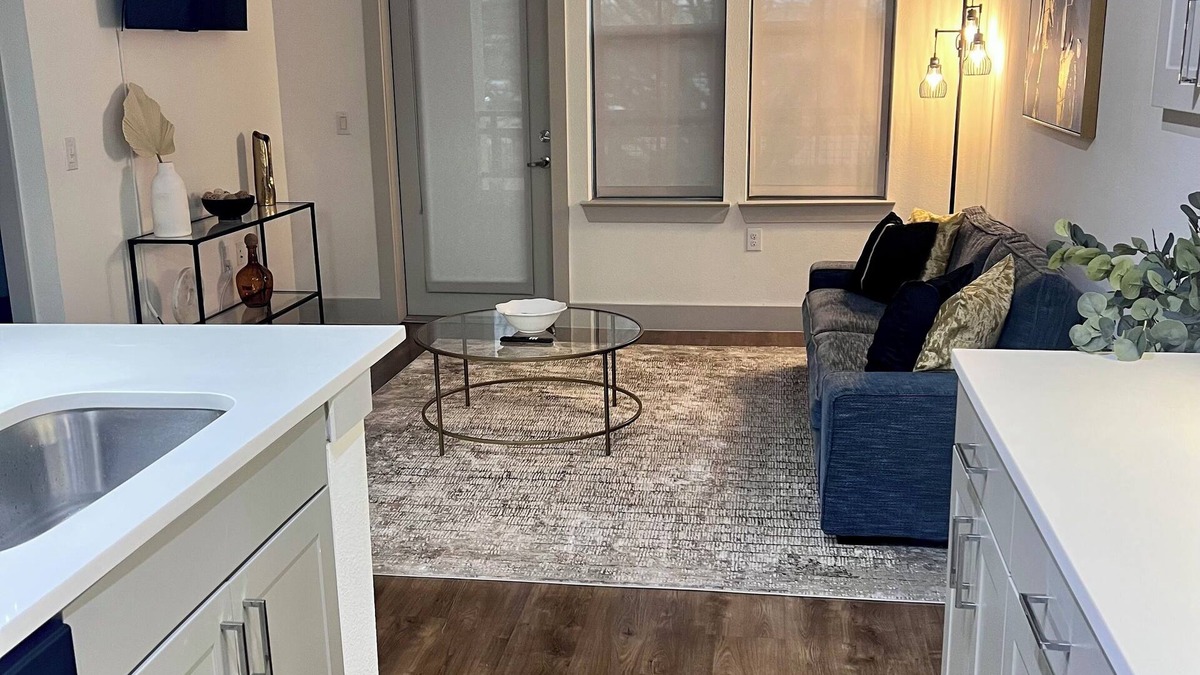 Deep Ellum Apartment | Chic, Cozy, Comfortable, Luxe 1 bedroom Estate with smart TV’s, Wifi plus more