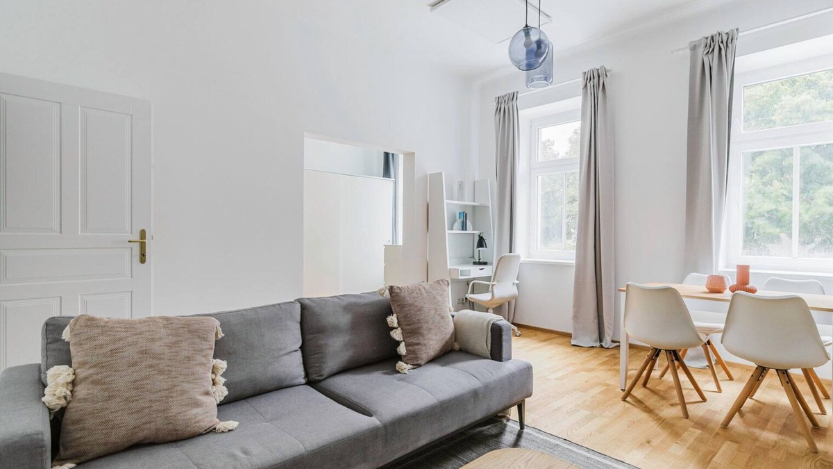 Dobling Apartment | Chic Döbling 1BR, Move-In-Ready w/Furniture, by Blueground