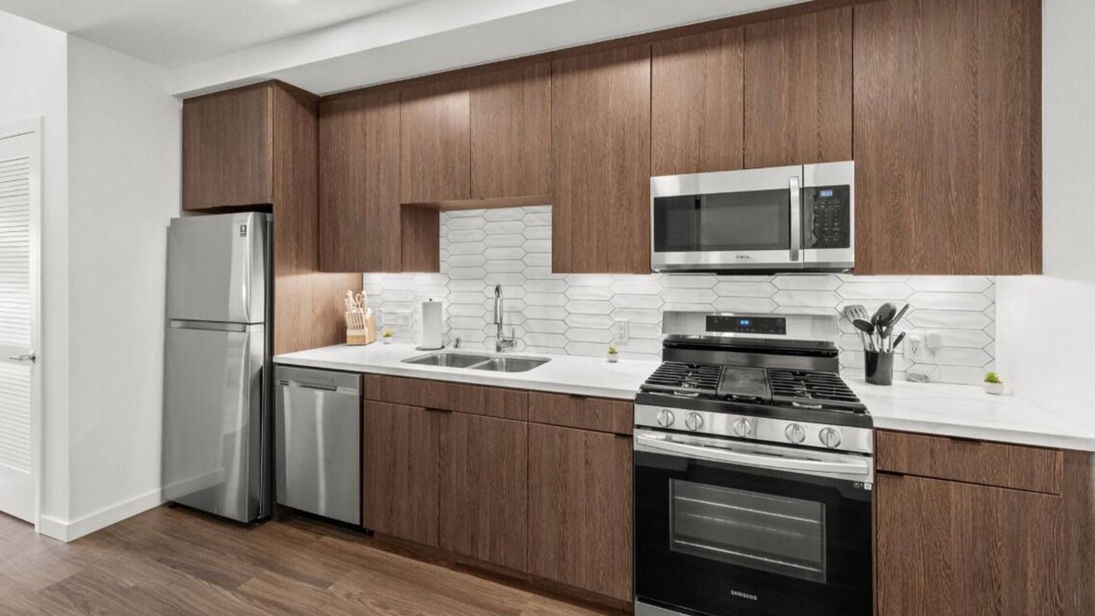 West Gateway Apartment | Chic Downtown Stay + Walk to Beach