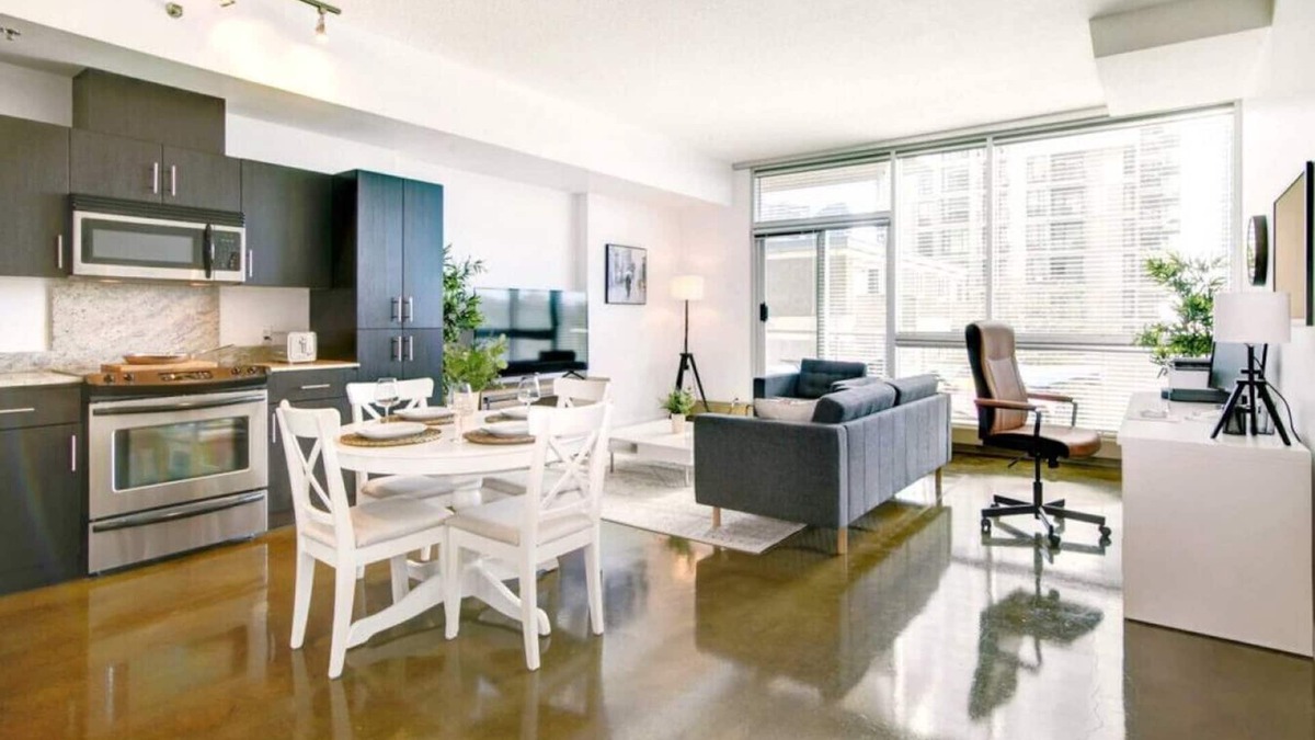 Beltline Condo | Chic DT Suite at Stampede w/Free Parking, AC