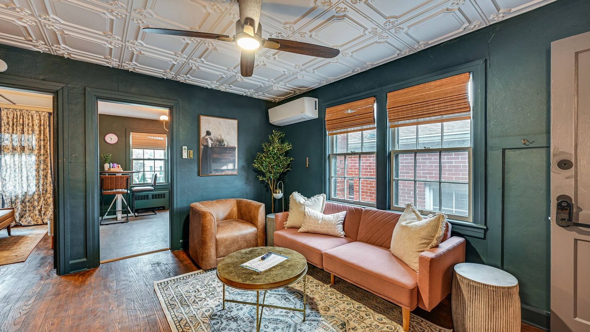 Elizabethtown Apartment | Chic Elizabethtown Apartment: Walk to Downtown!