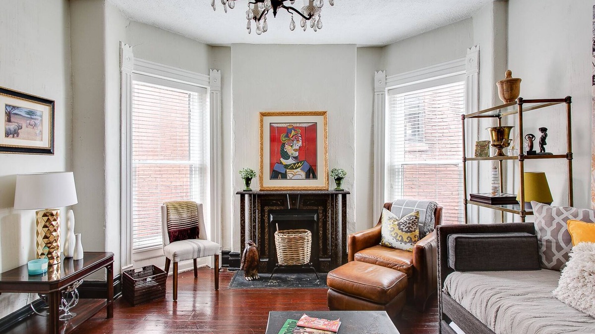 Old Louisville House | Chic Flat on Central Park