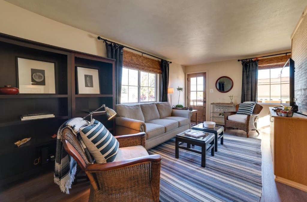 Harrison House | Chic Harrison Home Walk to Wilson State Park!