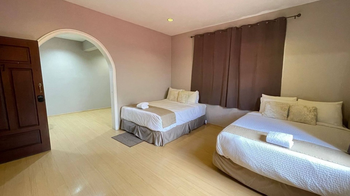 San Pedro Sula Hotel | Chic hotel with 1 bedroom and WiFi, AC in fantastic San Pedro Sula