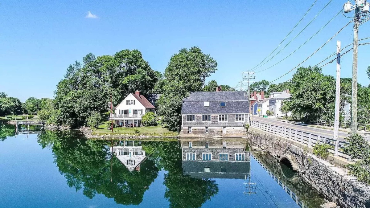 Portsmouth Apartment | Chic Loft-Style Condo in Downtown Portsmouth