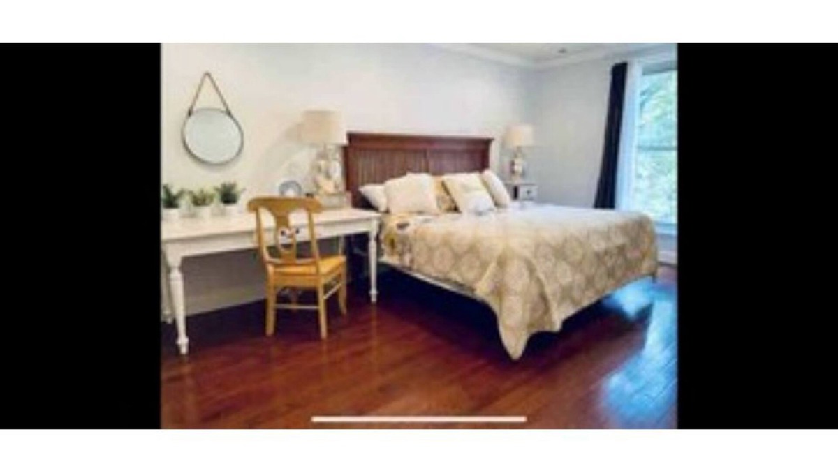 Annandale Condo | Chic Mosaic District 2BR/1BA Condo pet friendly near DC w/pool