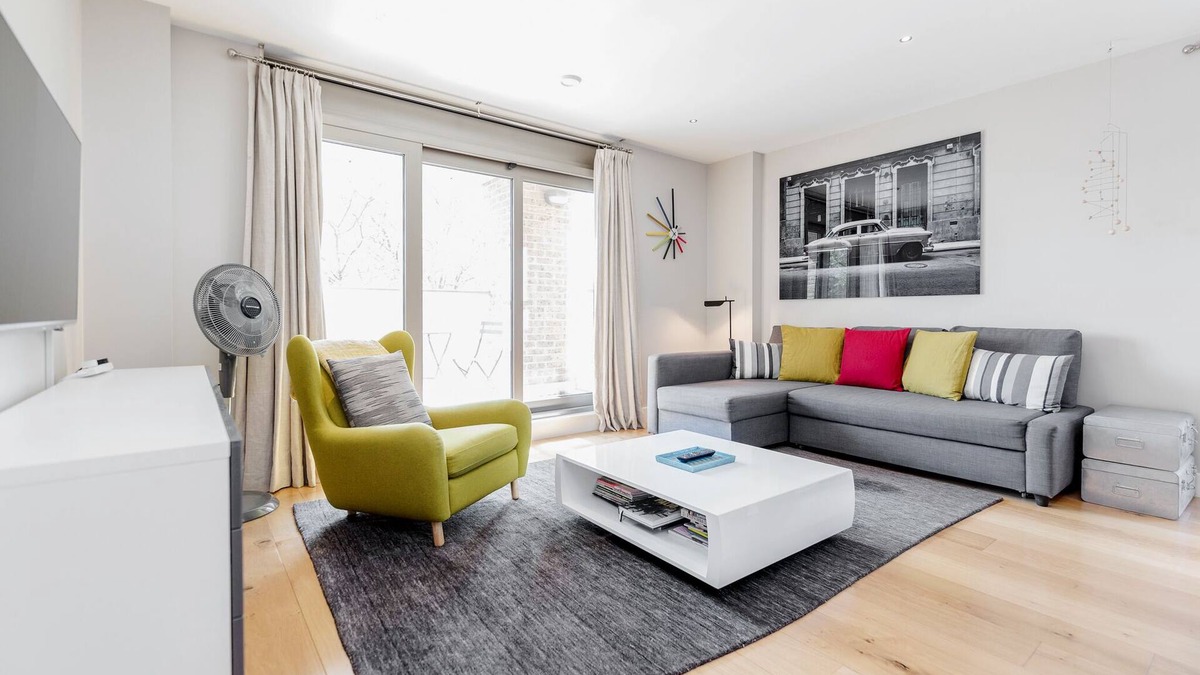 Bishop's Apartment | Chic, Quiet & Secure 2BR, 2BR flat by the London Eye & Waterloo