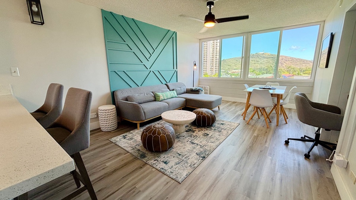 Foster Village Condo | Chic Salt Lake 2-Bedroom at Fairway Gardens | Pool