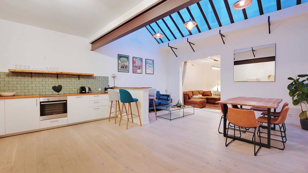 Quartier du Mail Apartment | Chic & Spacious apartment - 2BR/6P - Sentier