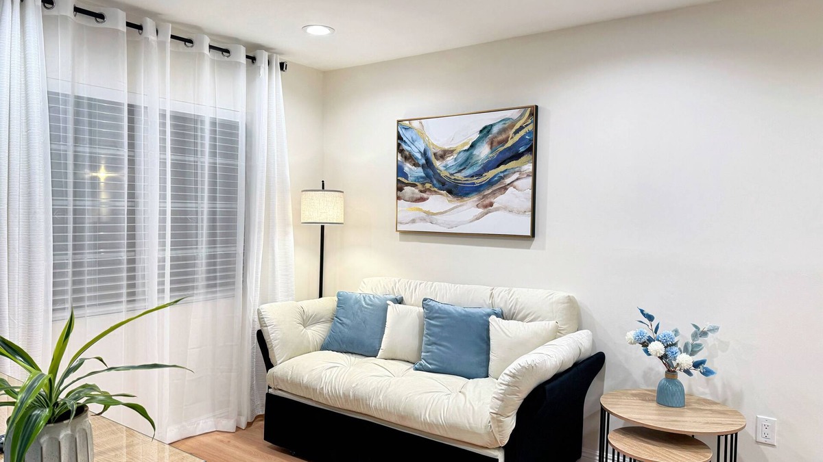 Walnut Valley Apartment | Chic studio with AC/WiFi and Garden in marvelous West Covina