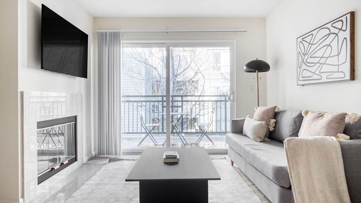 Morse Park Apartment | Chic Sunnyvale 1BR w/Gym, W/D & Coworking, walk to Google, by Blueground