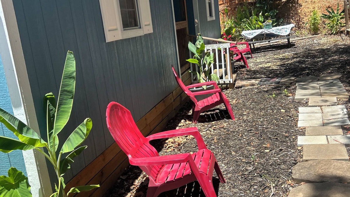 Riverdale Apartment | Chic tiny house with 2 bedrooms and 2 bathrooms. Perfect for an overnight stay.