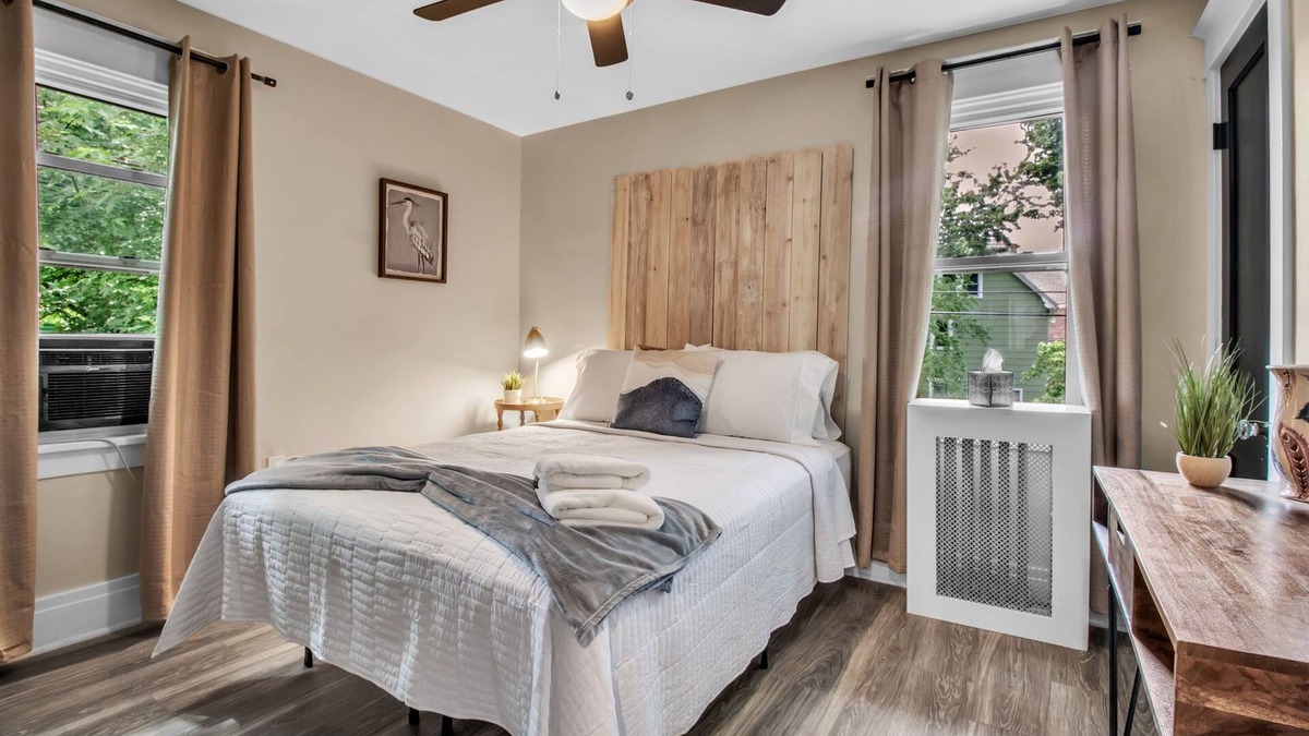 Buffalo Apartment | Chic Two Bedroom near Buffalo