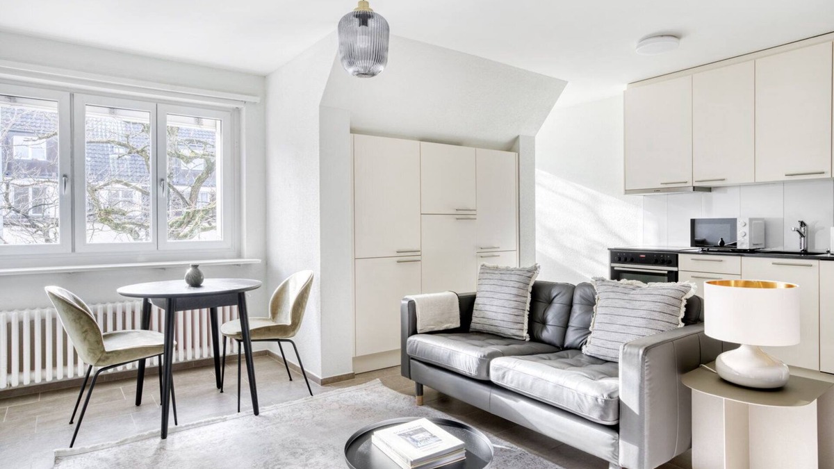 Unterstrass Apartment | Chic Unterstrass 2.5 Room w/Storage, 2 mins to market, by Blueground