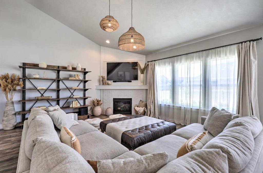 Vineyard House | Chic Vineyard Getaway with Yard about 8 Mi to BYU