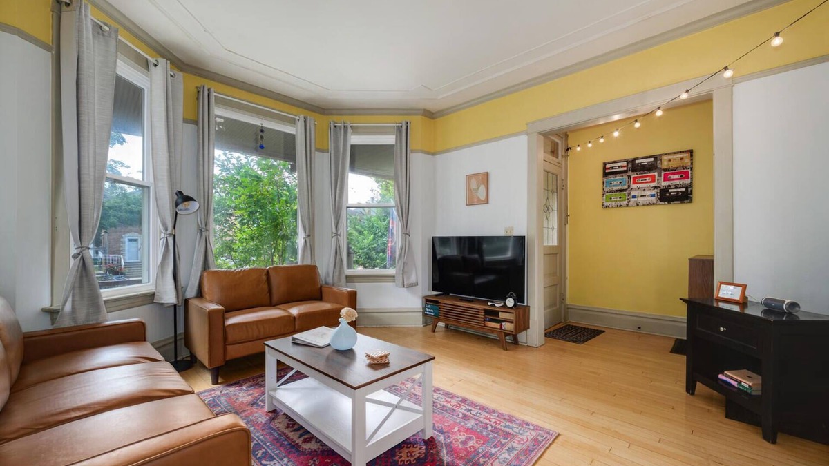 Lavergne House | Chicago Buddha's Abode