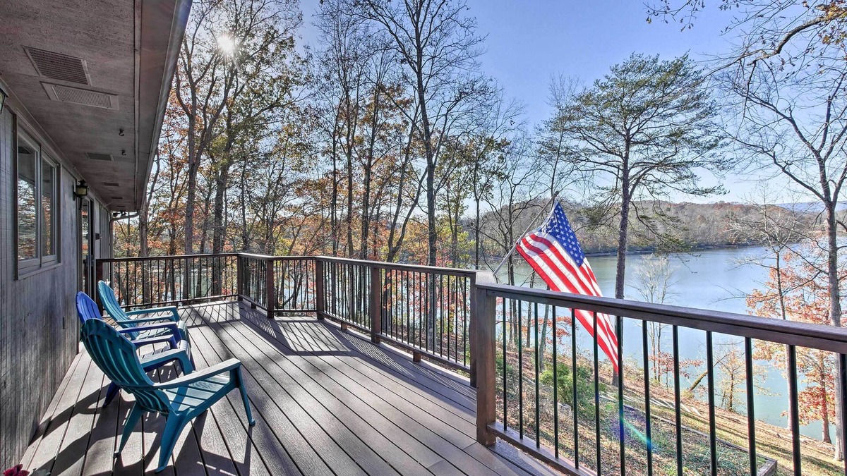 Dayton House | Chickamauga Lake Vacation Rental w/Boat Dock!
