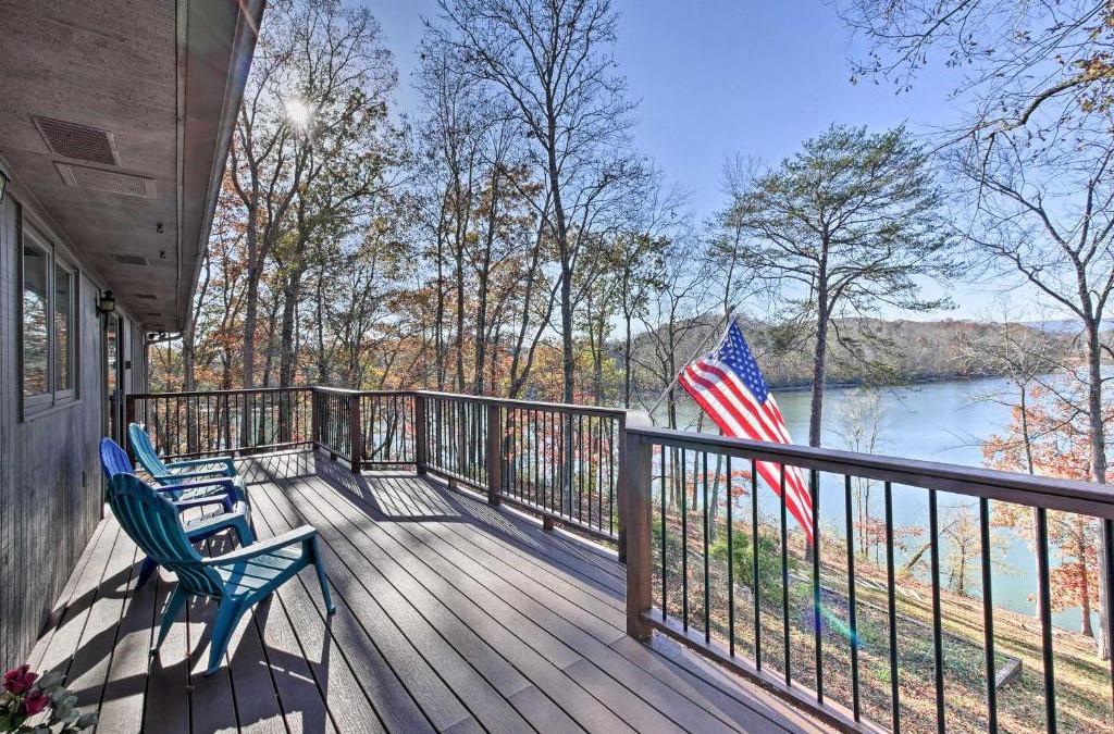 Dayton House | Chickamauga Lake Vacation Rental with Boat Dock!