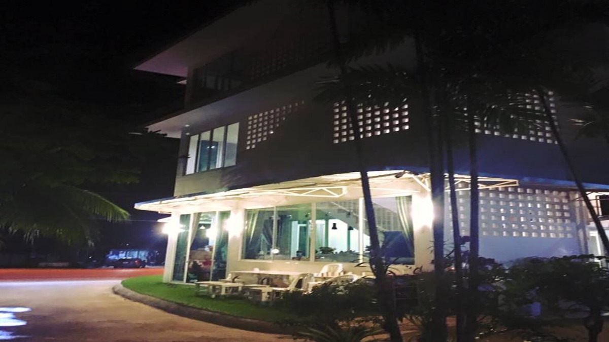 Kram Hotel | Chicken House