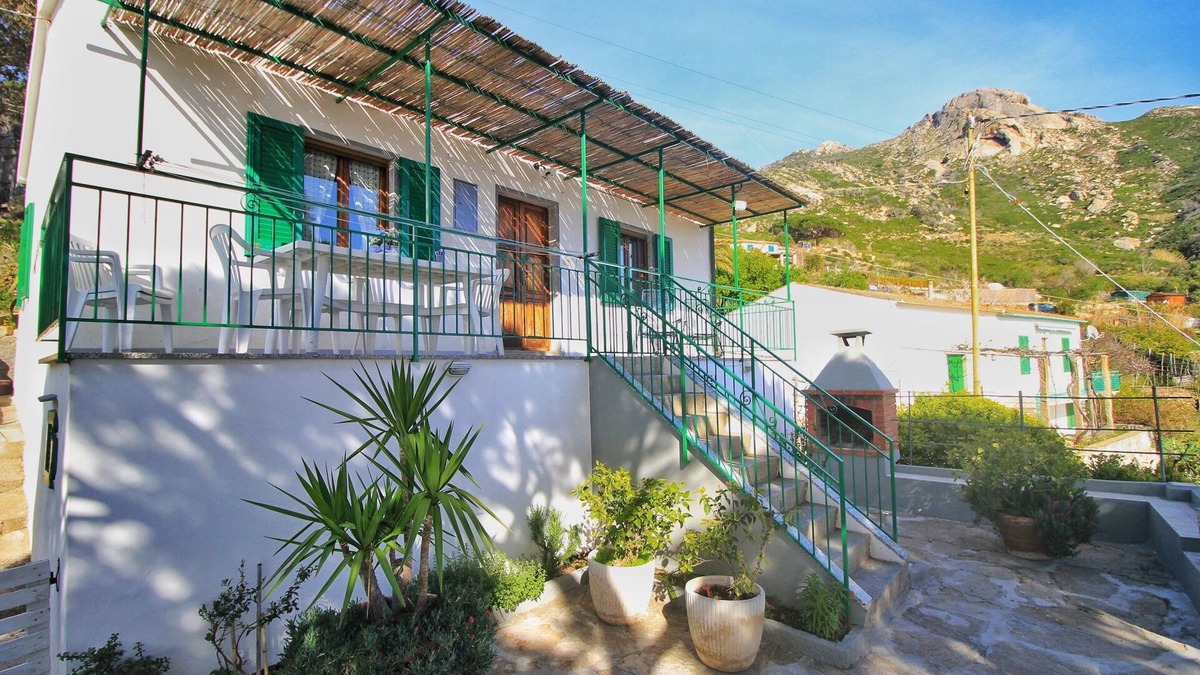 Chiessi Apartment | Chiessi - The Saltino House