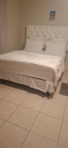 Omaheke Bed & Breakfast | Chikusi Residence