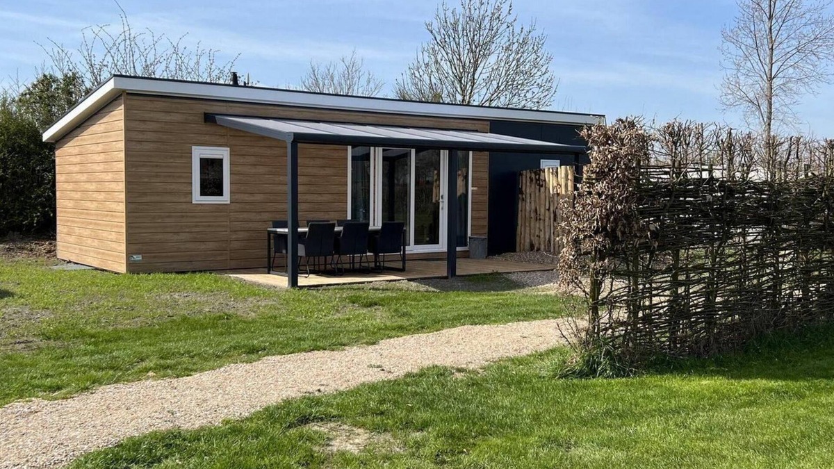 Meliskerke House | Child friendly 6-person mobile home on a farm campsite near Zoutelande