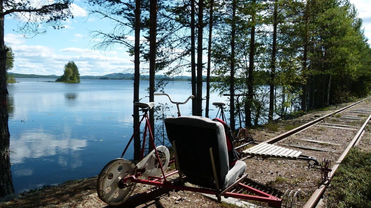Mora House | Child-friendly holiday home close to the lake