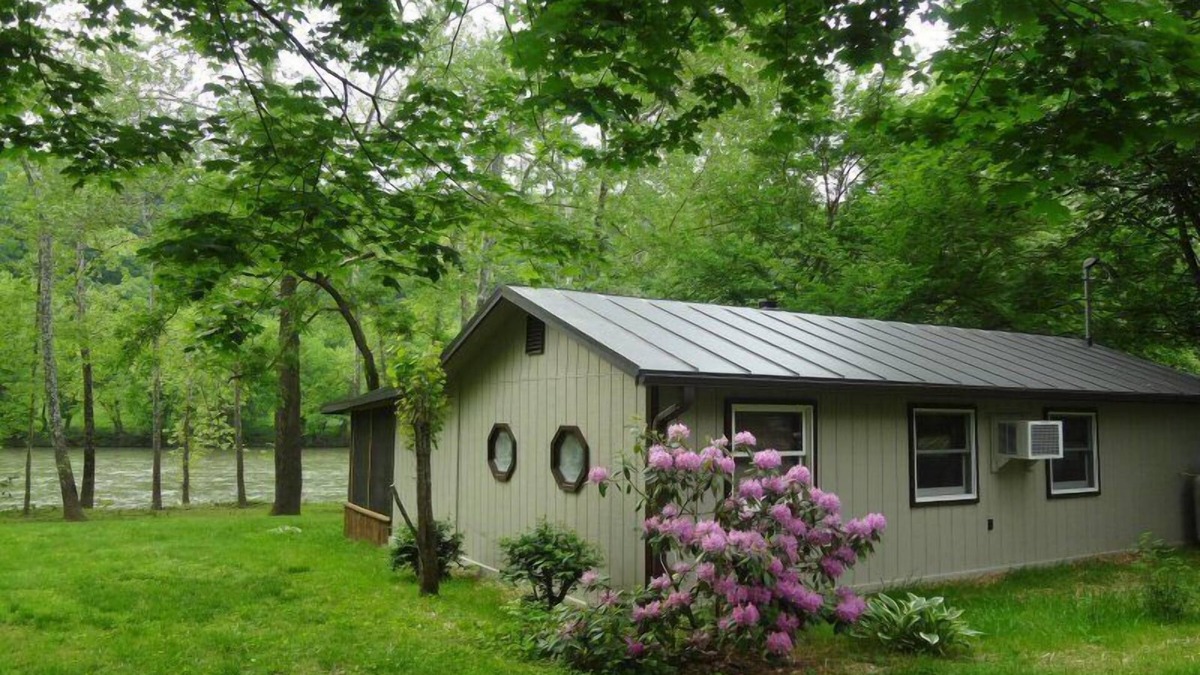 Luray Cabin | Chill'axin On The Shenandoah River Cabin Rental