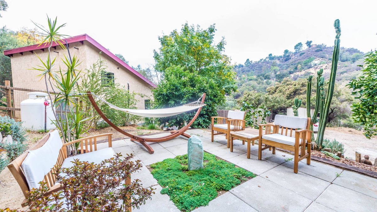 Topanga House | Chime House☀️Topanga Bungalow under the Oaks