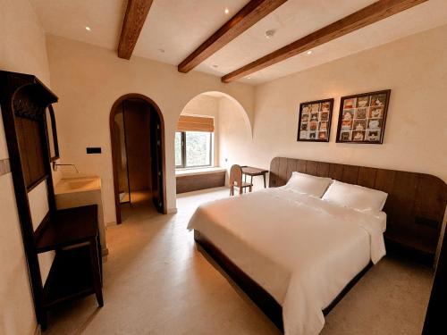 Kon Plong Hotel | Chimney hotel Mang Den