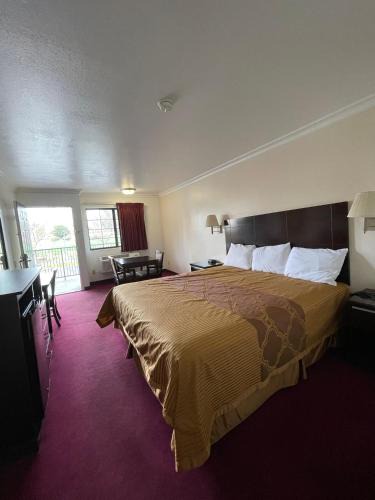 Chino Hotel | Chino Motel