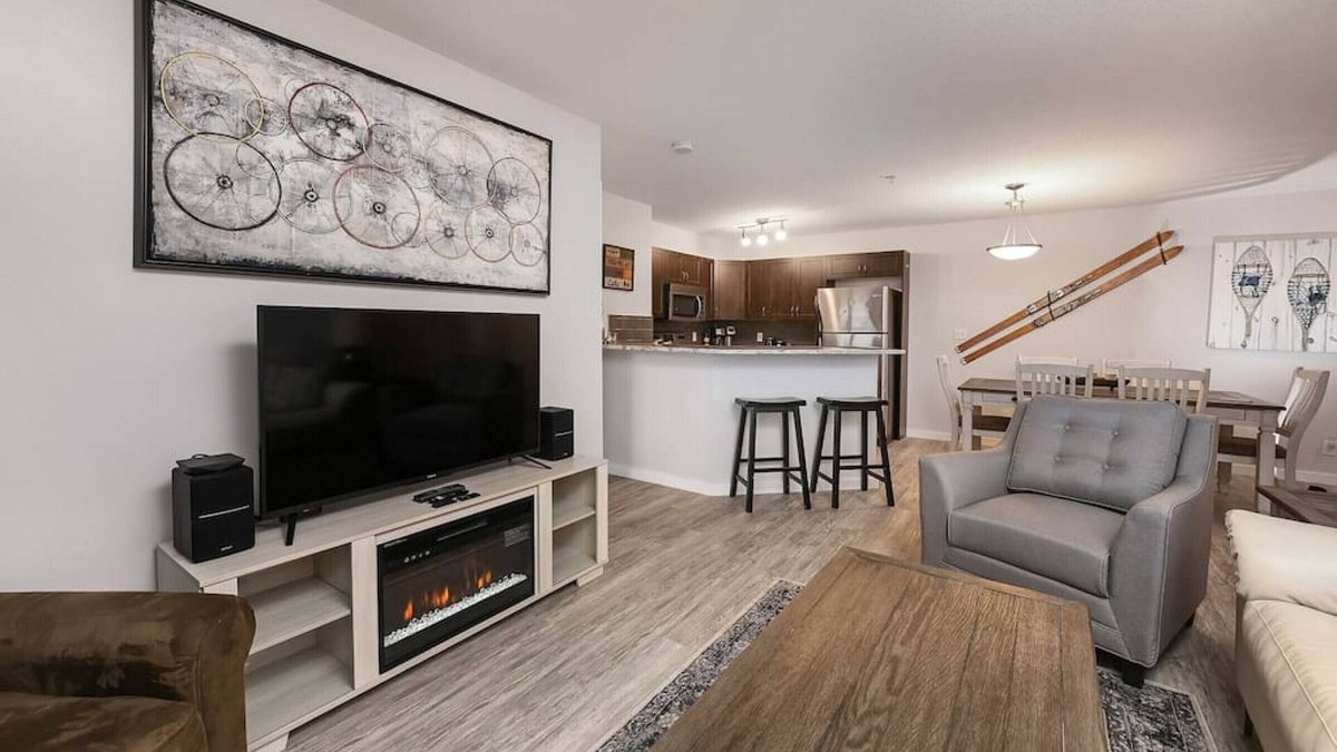 East Kootenay Apartment | Chinook Pointe | Ground Floor | Pool | Hot Tub