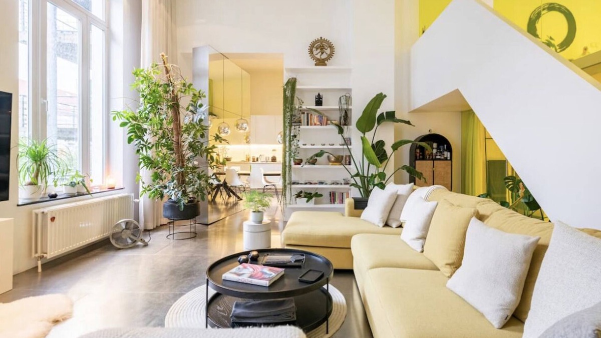 Ixelles Condo | Chique surya yoga loft in the heart of Ixelles w/parking.