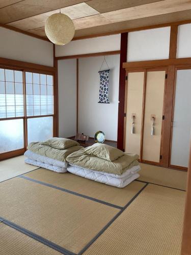Hodatsushimizu-cho House | Chirin ちりん 猫と暮らす田舎の一軒家 能登 石川県