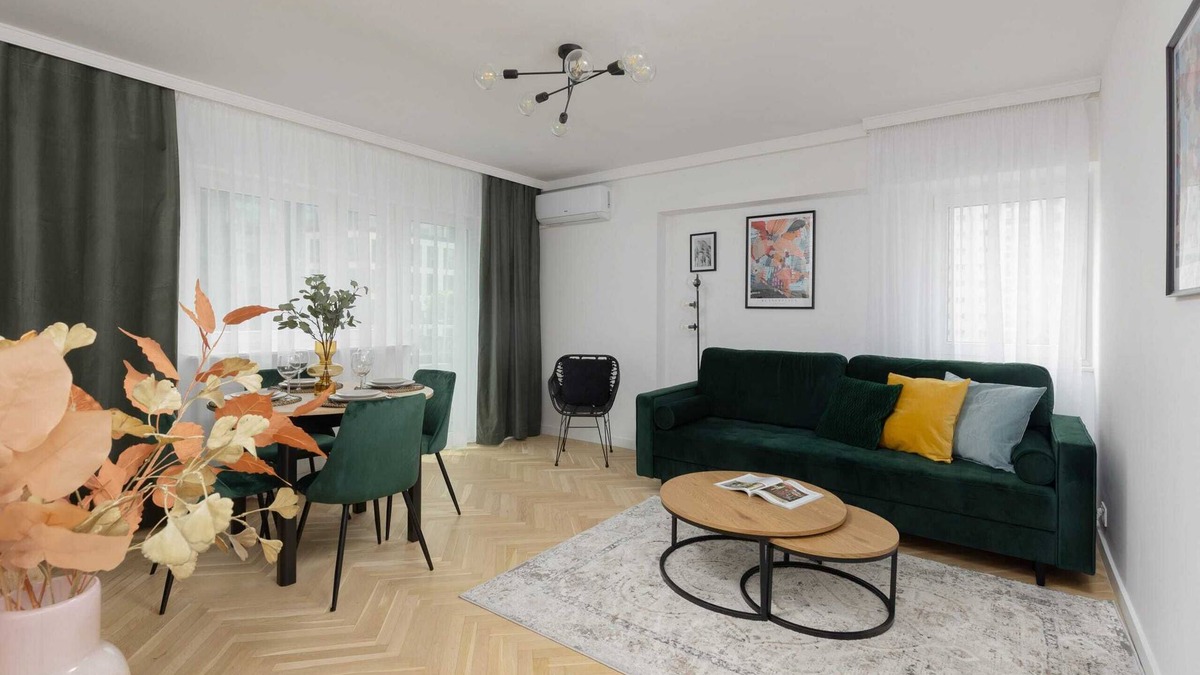 Mirow Apartment | Chmielna 106B | Fashionable Apartment | Parking