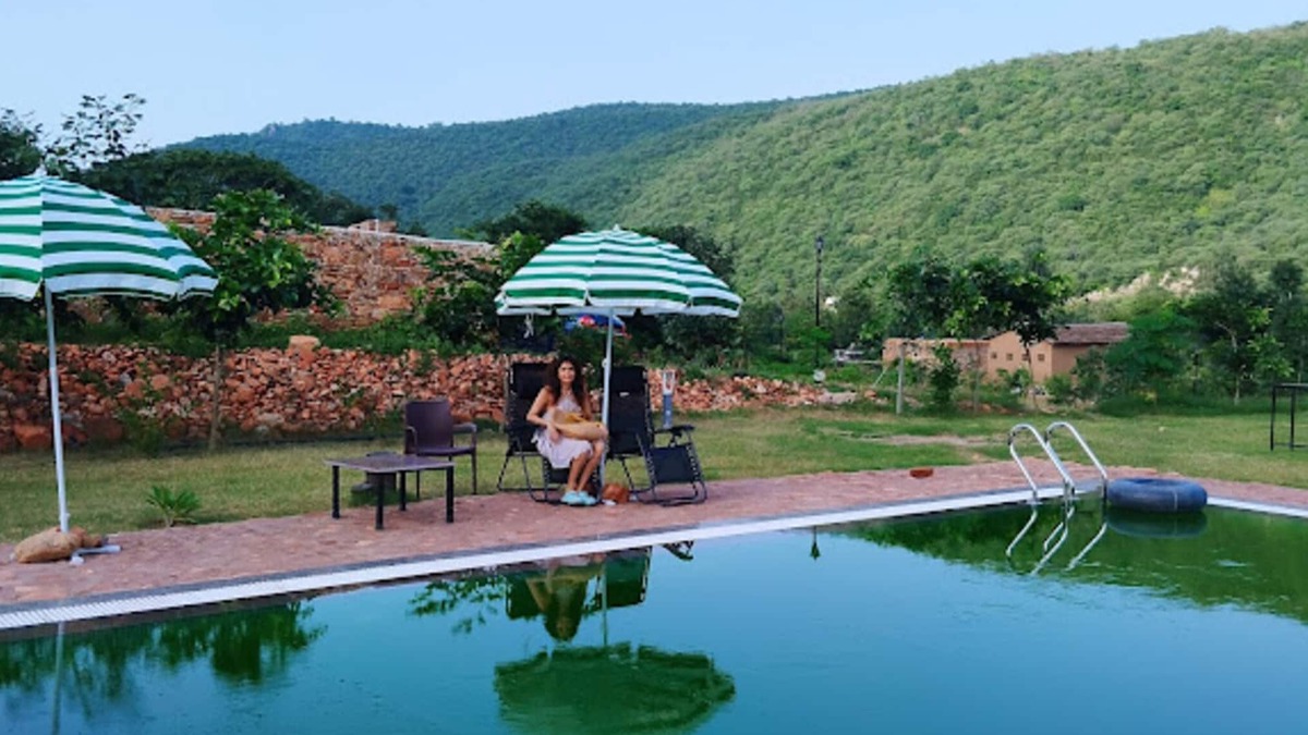Jhiri Hotel | Chokhiwadi Forest Retreat