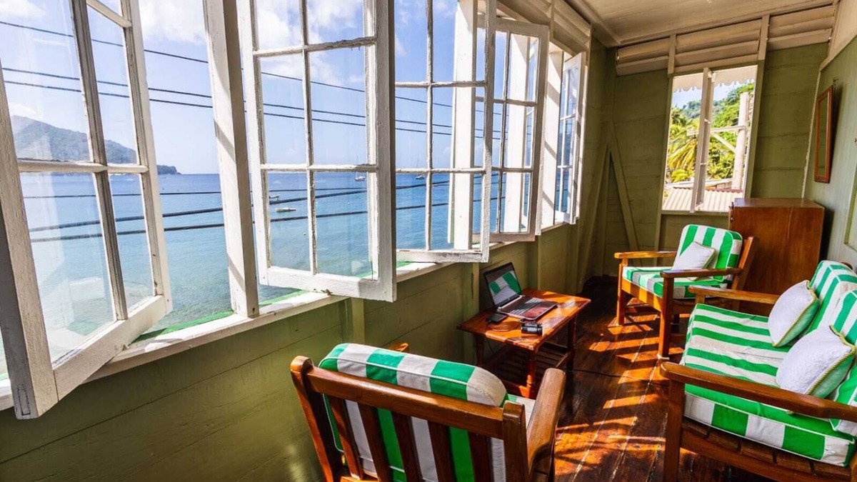 Charlotteville House | CHOLSON CHALETS LIMITED