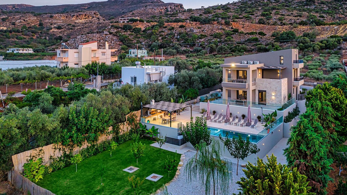 Nerokouros Apartment | Chris apartment with private ecologic pool and kid's playground!